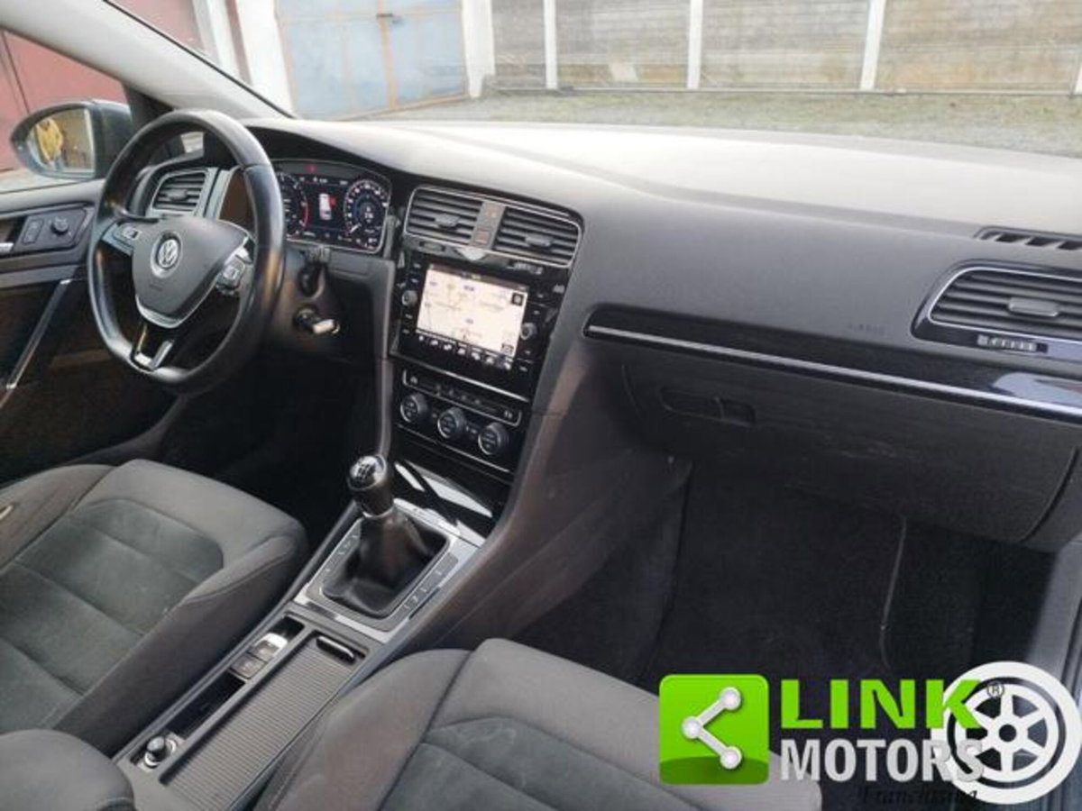 Volkswagen Golf 2.0 TDI DSG 5p. 4MOTION Executive BlueMotion Technology (3)