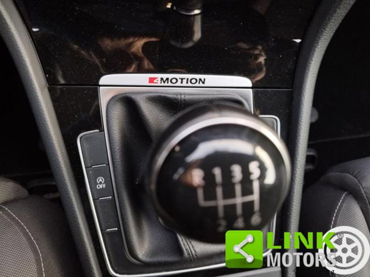 Volkswagen Golf 2.0 TDI DSG 5p. 4MOTION Executive BlueMotion Technology (6)