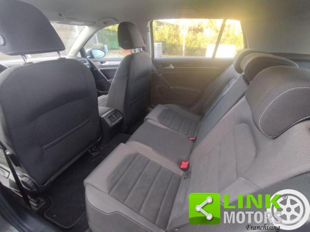 Volkswagen Golf 2.0 TDI DSG 5p. 4MOTION Executive BlueMotion Technology (8)