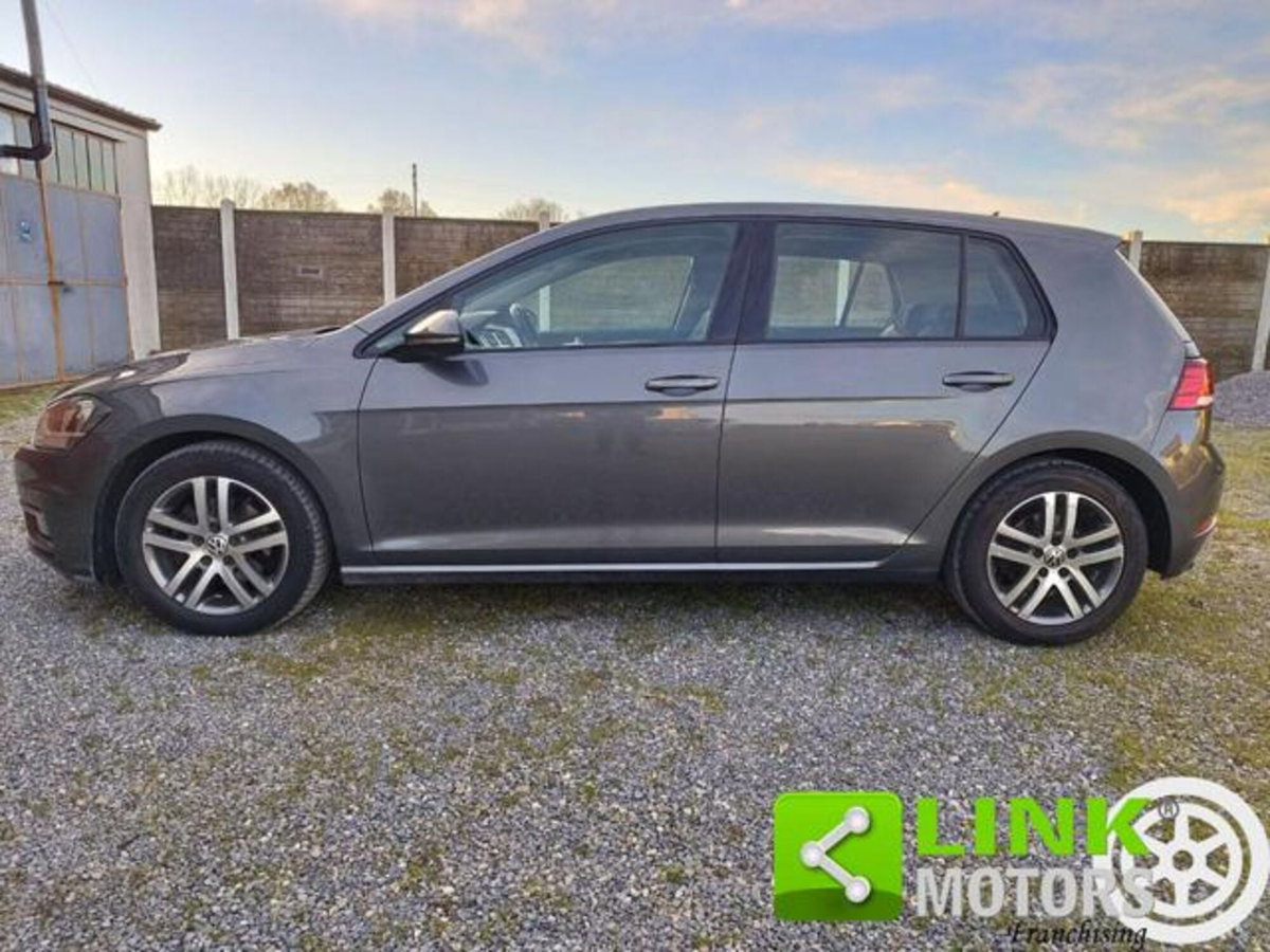 Volkswagen Golf 2.0 TDI DSG 5p. 4MOTION Executive BlueMotion Technology (9)
