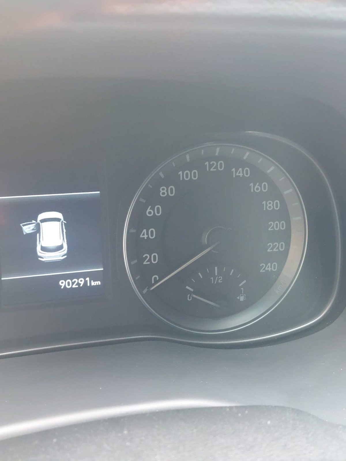 Hyundai Kona 1.6 CRDI 136 CV DCT Xpossible (11)