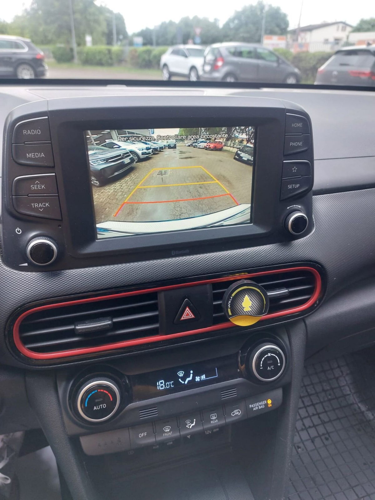 Hyundai Kona 1.6 CRDI 136 CV DCT Xpossible (12)