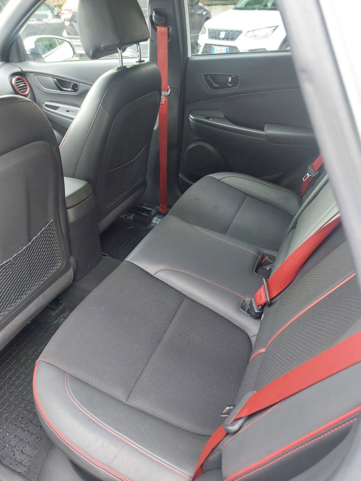 Hyundai Kona 1.6 CRDI 136 CV DCT Xpossible (13)