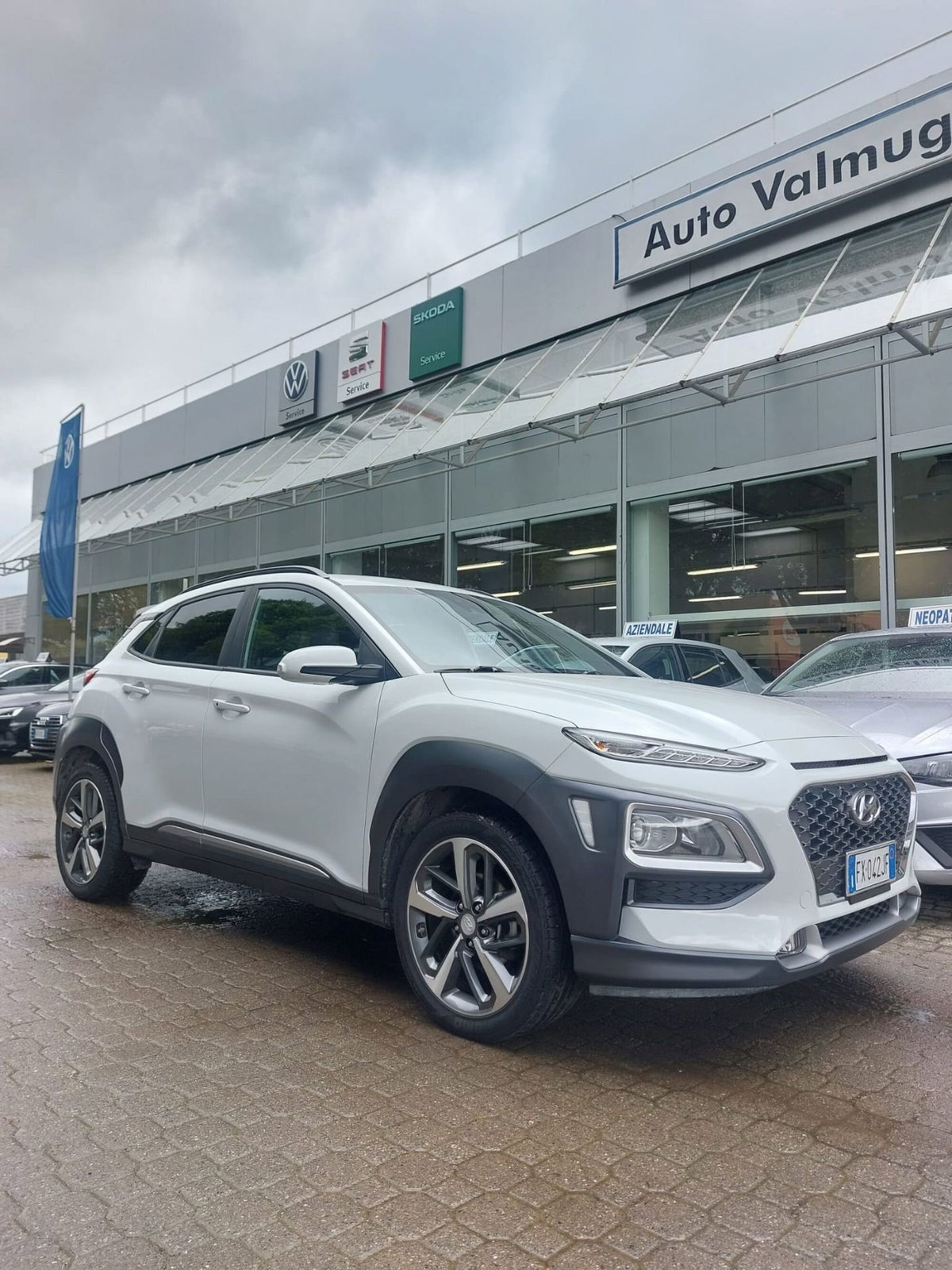 Hyundai Kona 1.6 CRDI 136 CV DCT Xpossible (2)