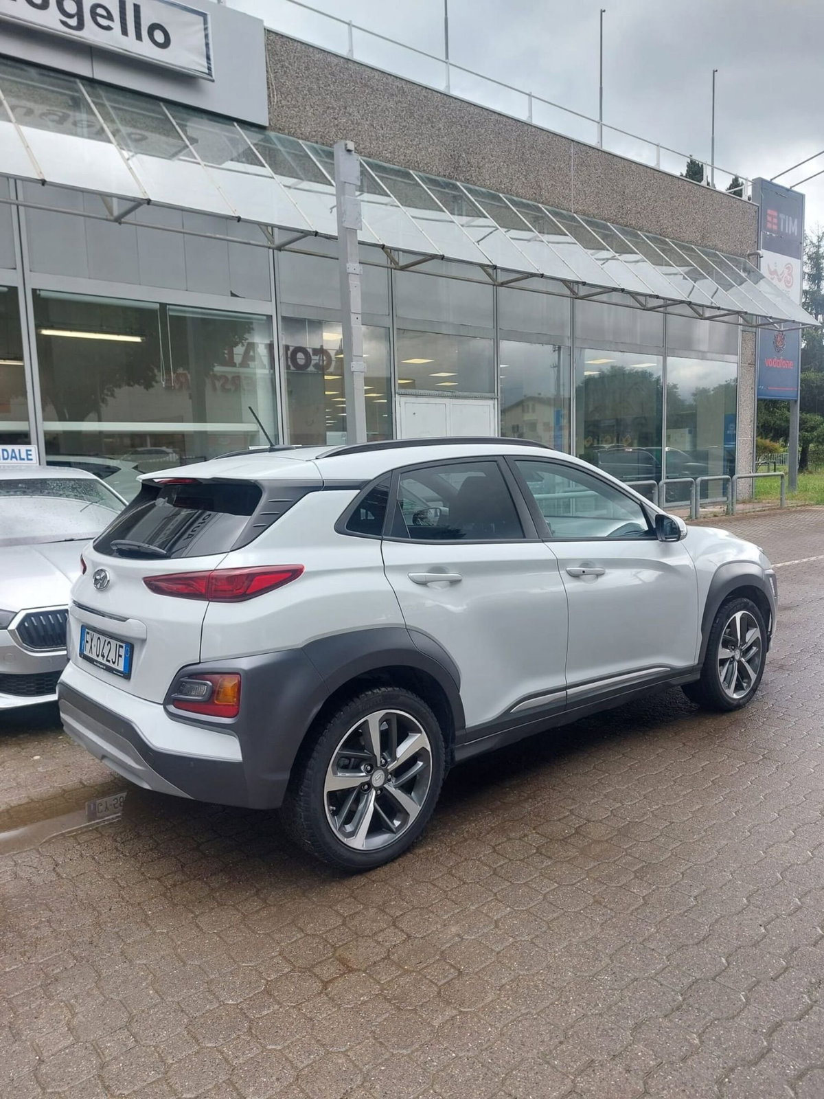 Hyundai Kona 1.6 CRDI 136 CV DCT Xpossible (6)