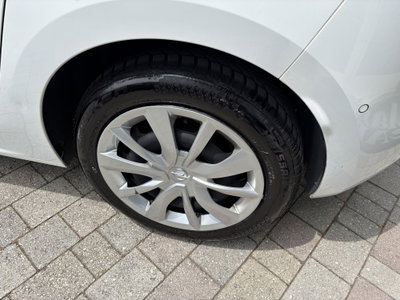 Opel Corsa 1.2 Corsa s&s 75cv (7)
