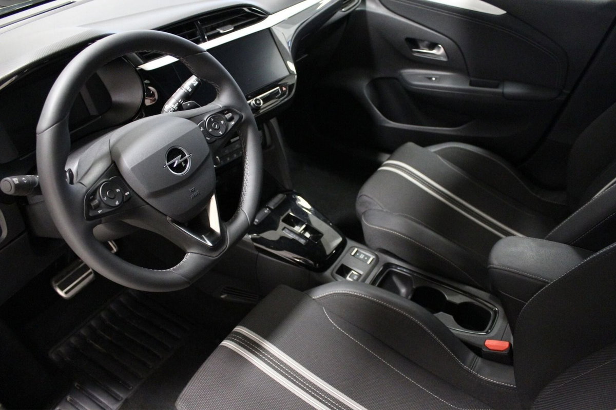 Opel Corsa 1.2 hybrid GS 110cv dct6 (10)