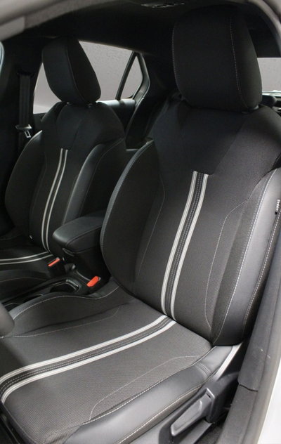 Opel Corsa 1.2 hybrid GS 110cv dct6 (11)