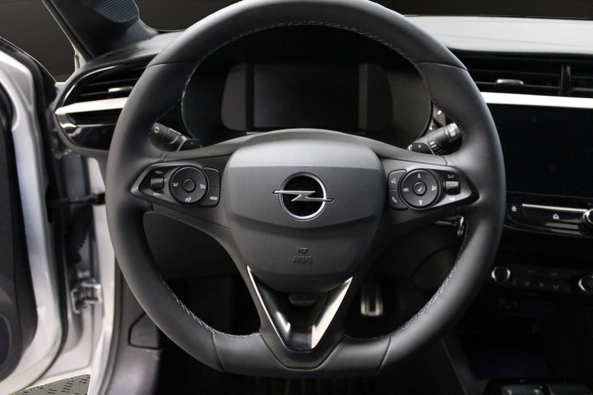 Opel Corsa 1.2 hybrid GS 110cv dct6 (13)