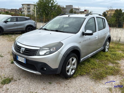 Dacia Sandero Stepway 1.6 8V GPL 85CV (2)