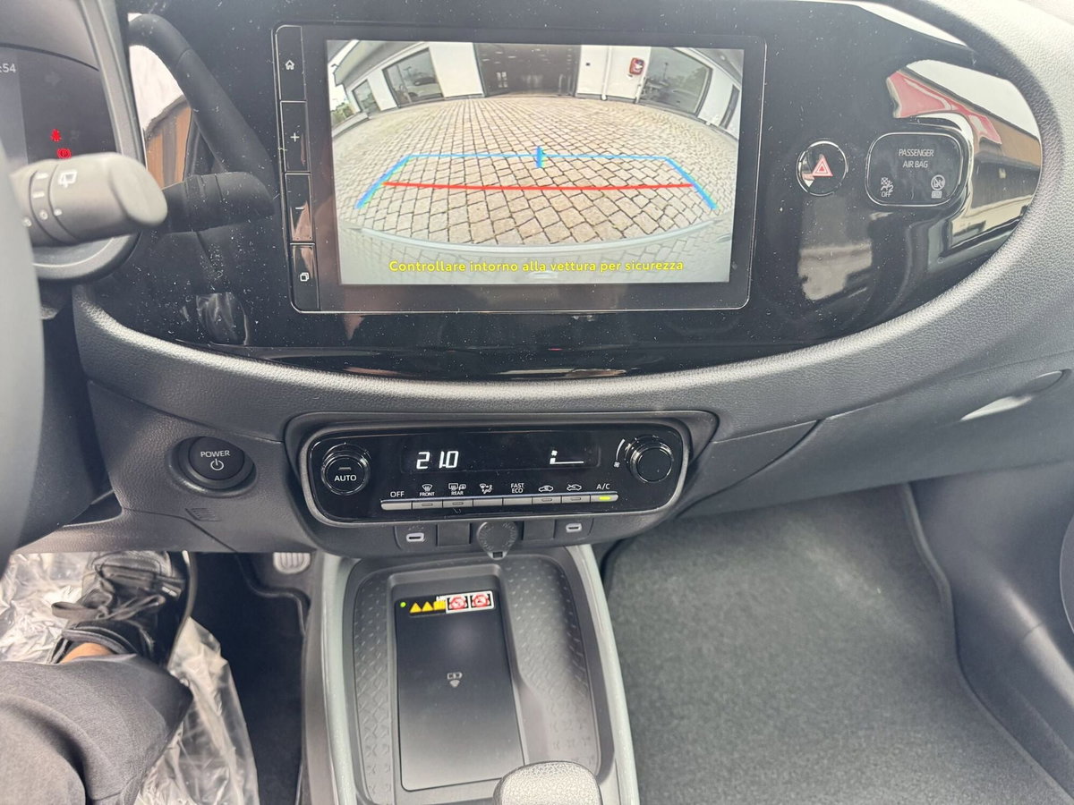 Toyota Aygo X 1.5 hybrid Icon e-cvt (13)