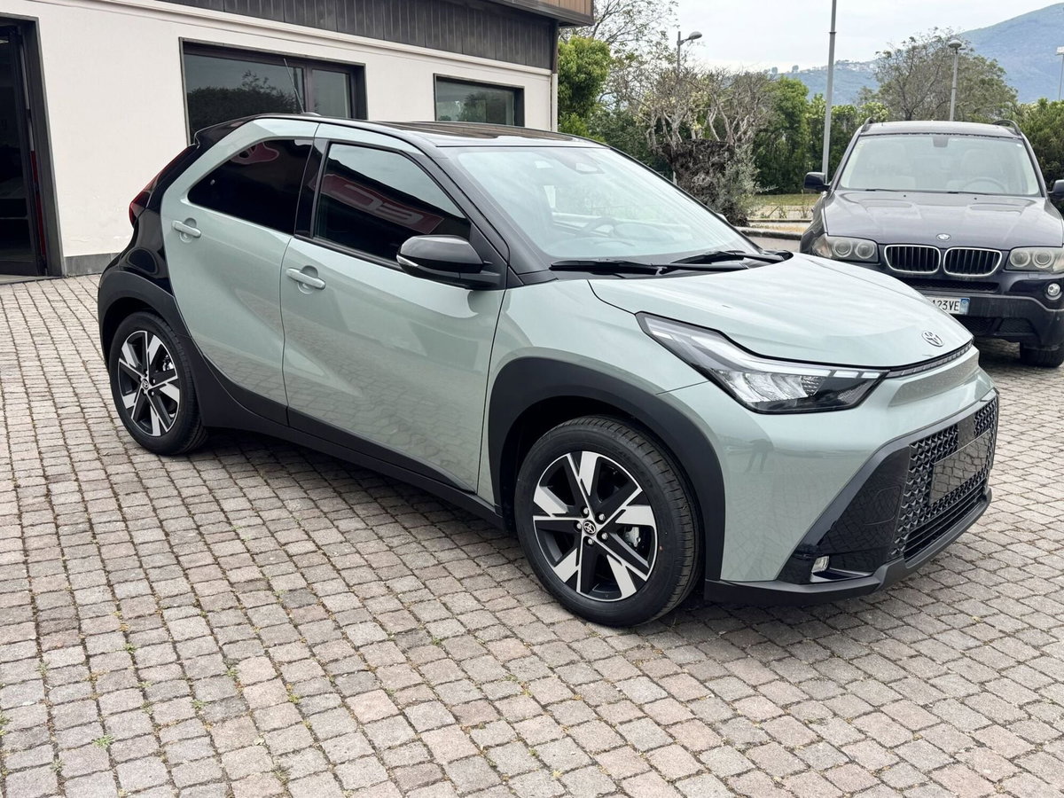 Toyota Aygo X 1.5 hybrid Icon e-cvt (2)