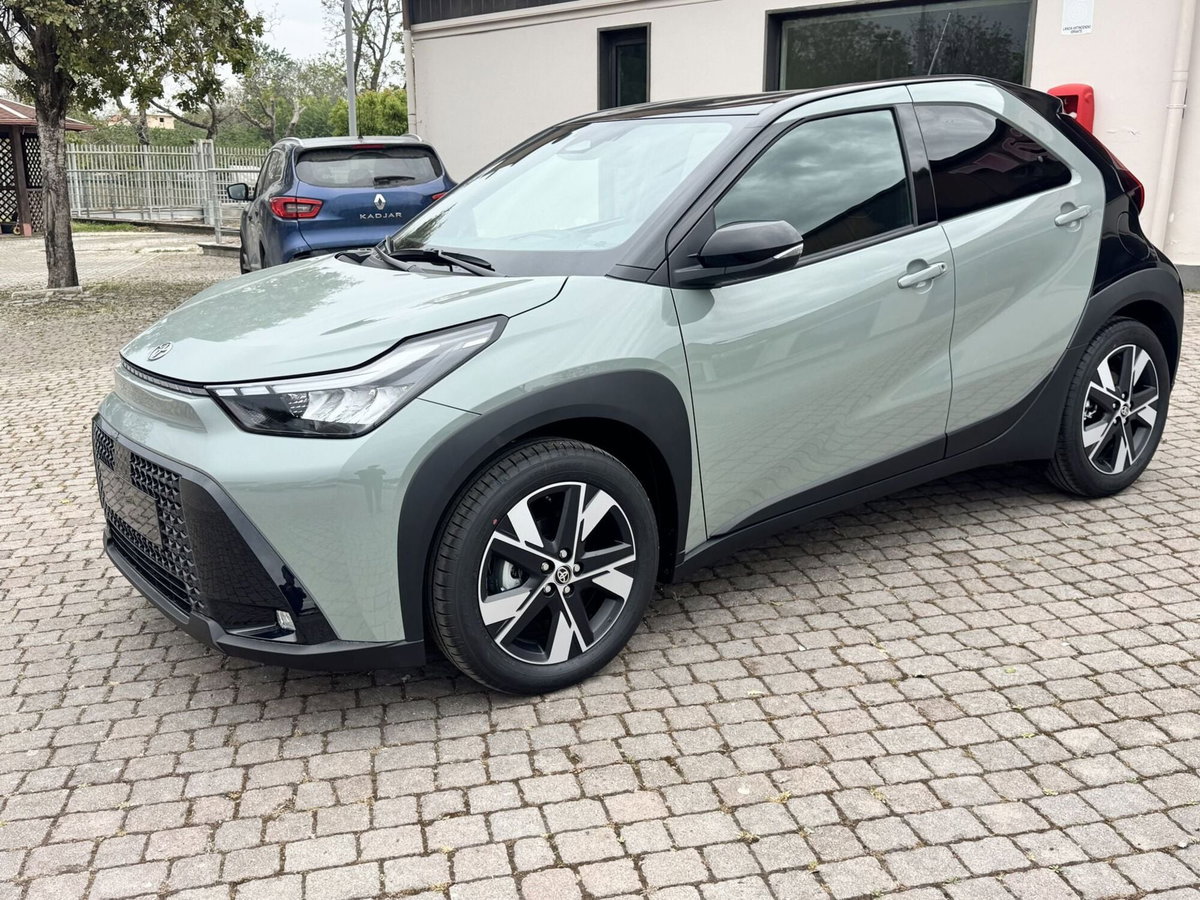 Toyota Aygo X 1.5 hybrid Icon e-cvt (3)