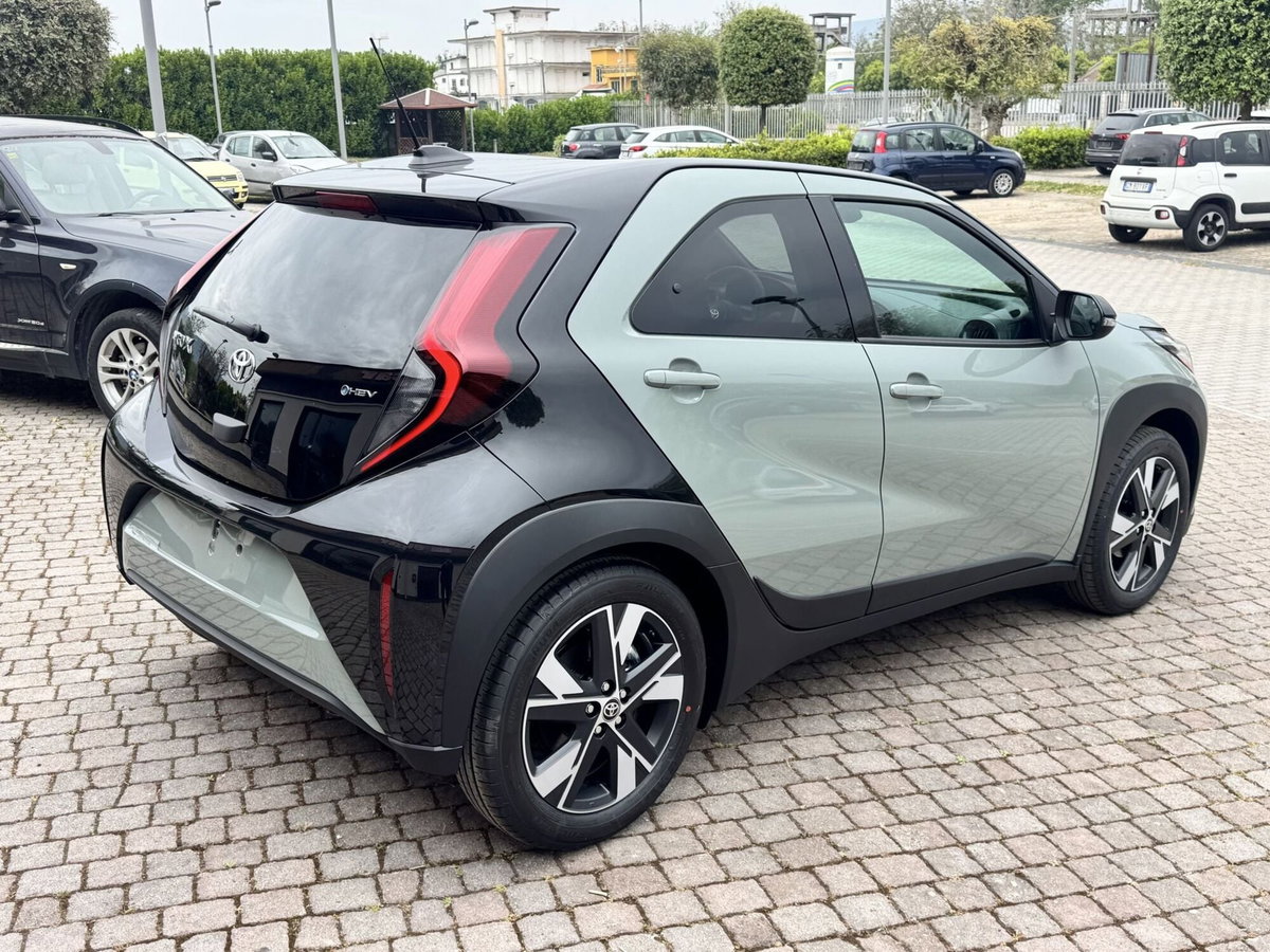 Toyota Aygo X 1.5 hybrid Icon e-cvt (6)