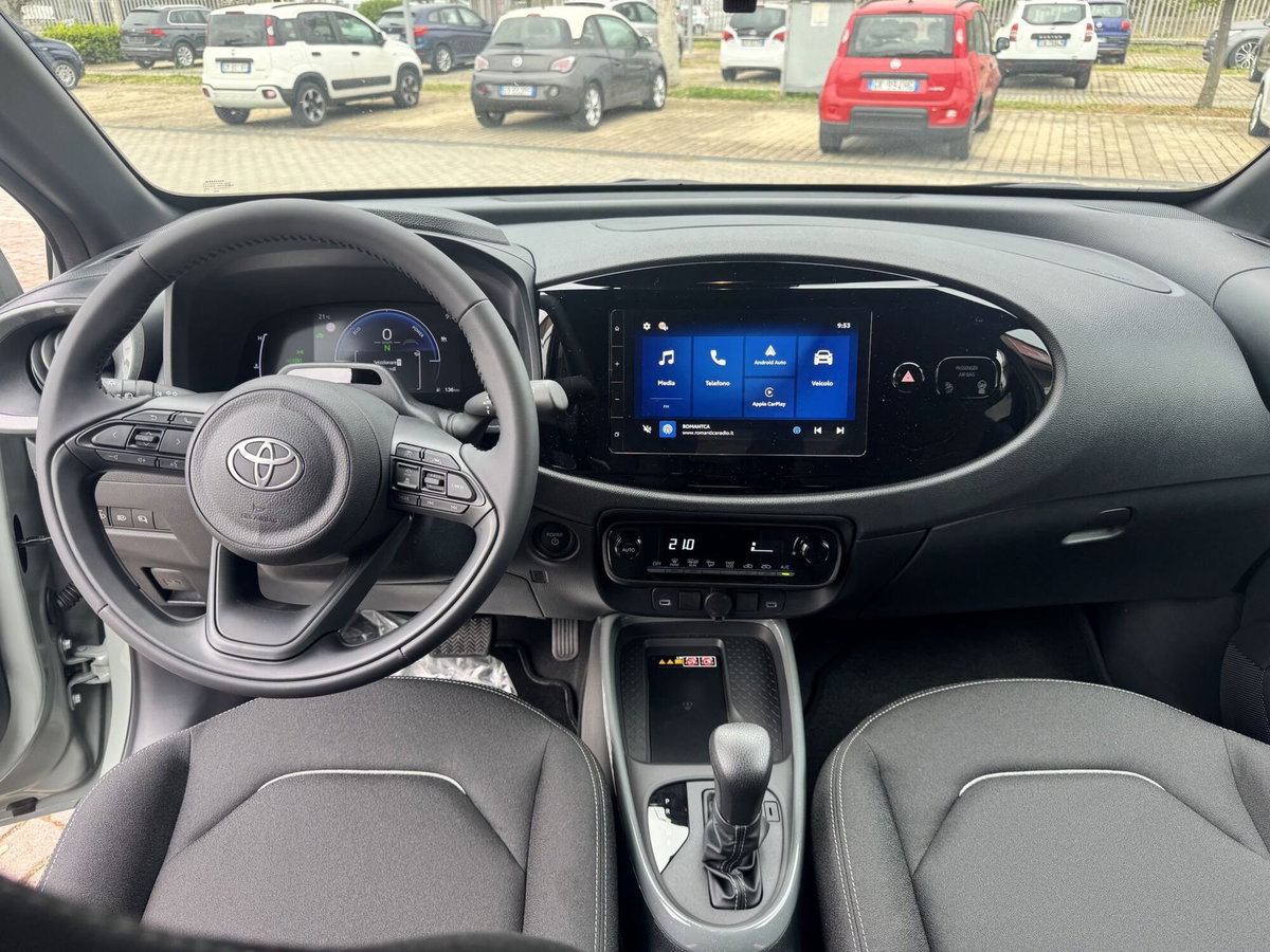 Toyota Aygo X 1.5 hybrid Icon e-cvt (9)