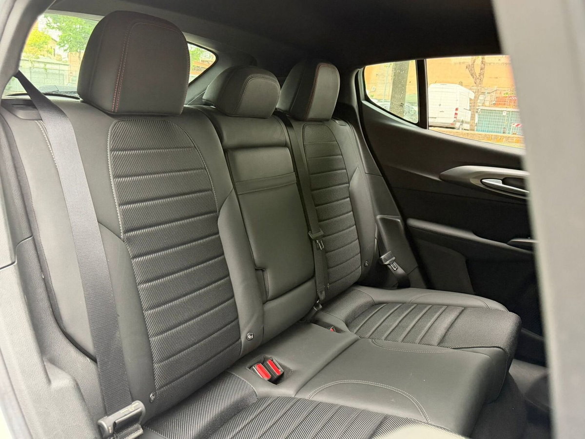 Alfa Romeo Tonale Tonale 1.5 160 CV MHEV TCT7 Ti (9)