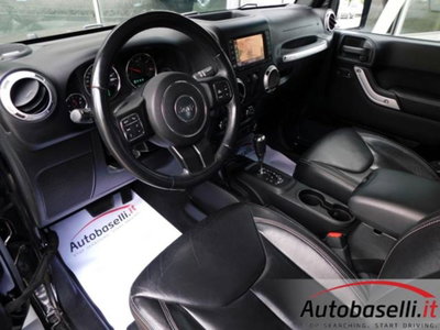 Jeep Wrangler 2.8 CRD DPF Sahara (2)