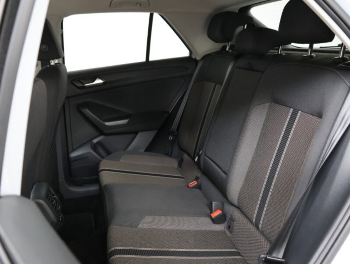 Volkswagen T-Roc 1.0 tsi Edition 110cv (10)