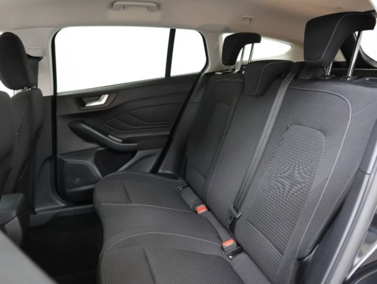 Ford Focus Station Wagon 1.0 EcoBoost 125 CV Start&Stop SW Titanium (10)