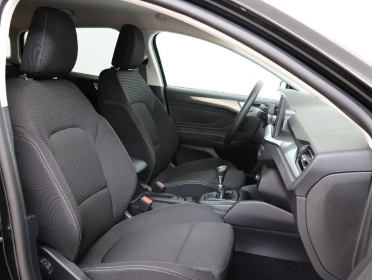 Ford Focus Station Wagon 1.0 EcoBoost 125 CV Start&Stop SW Titanium (11)