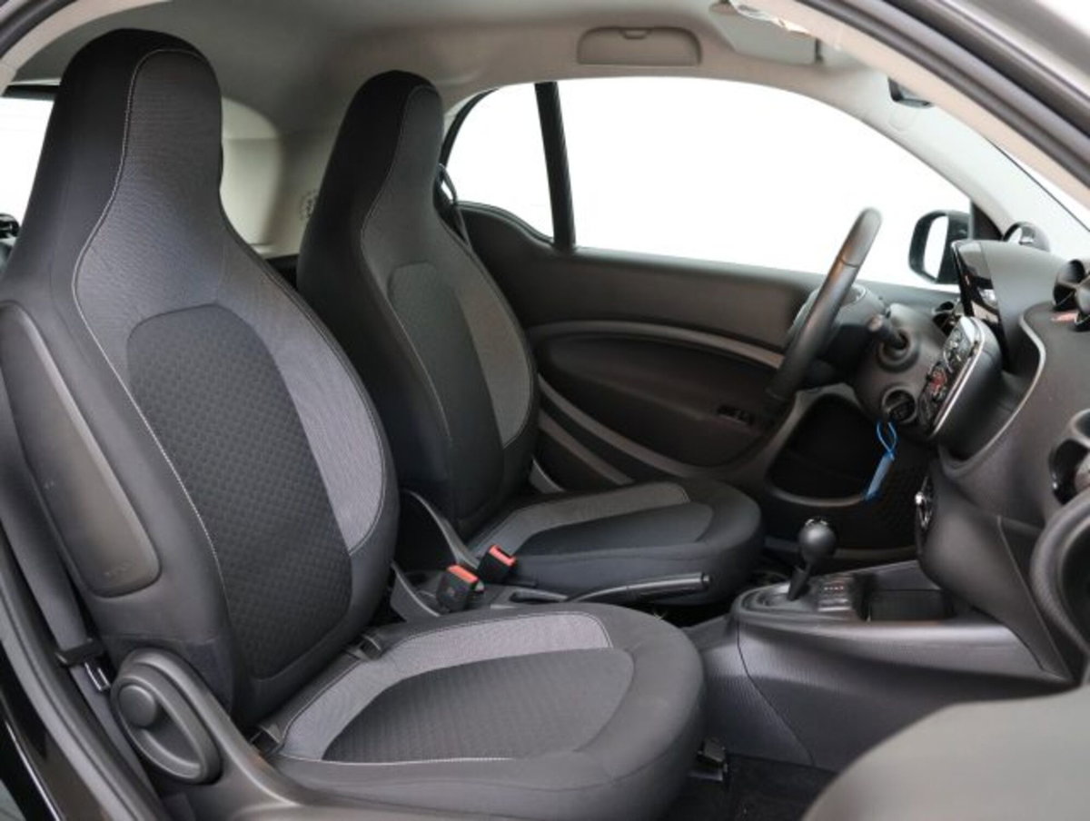 smart Fortwo EQ Bluedawn (22kW) (10)