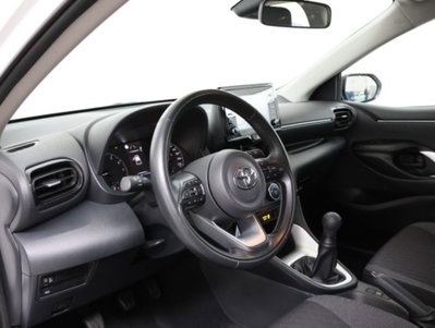 Toyota Yaris 1.0 72 CV 5 porte Cool (9)