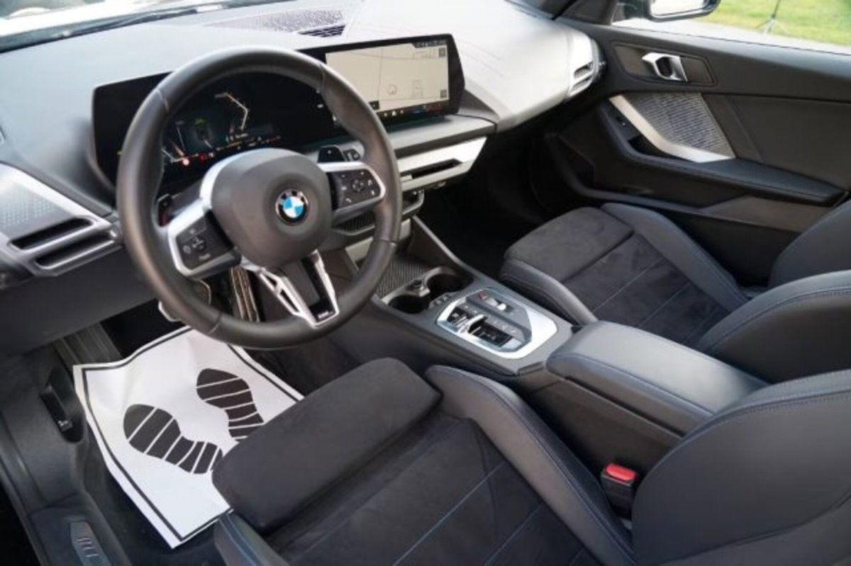 BMW Serie 1 120 48V MSport Pro auto (11)