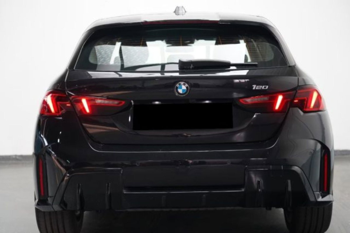 BMW Serie 1 120 48V MSport Pro auto (7)