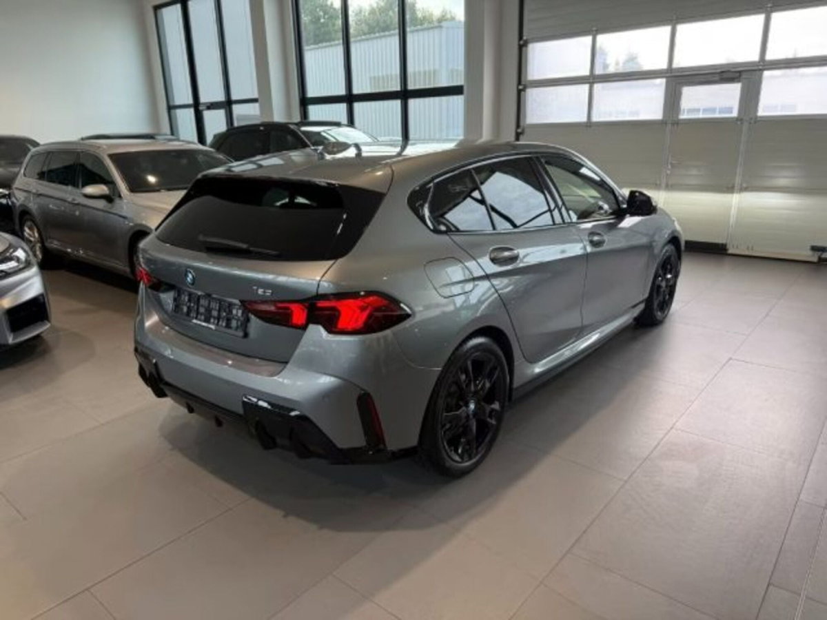 BMW Serie 1 120 48V MSport Pro auto (7)
