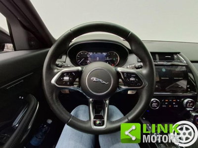 Jaguar E-Pace 2.0D I4 163 CV AWD Auto R-Dynamic Black (5)
