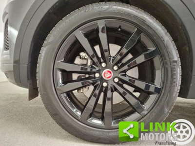 Jaguar E-Pace 2.0D I4 163 CV AWD Auto R-Dynamic Black (9)