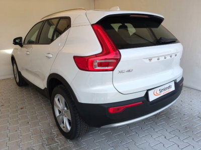 Volvo XC40 B3 automatico Core (4)