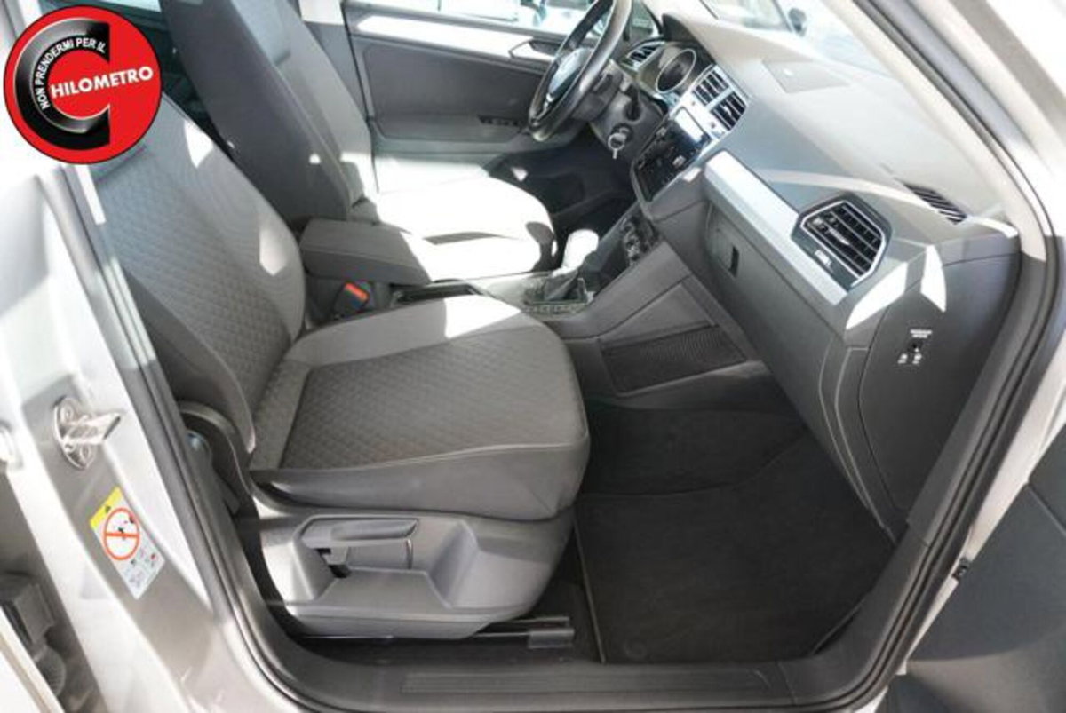 Volkswagen Tiguan 2.0 TDI SCR DSG Business BlueMotion Technology (13)