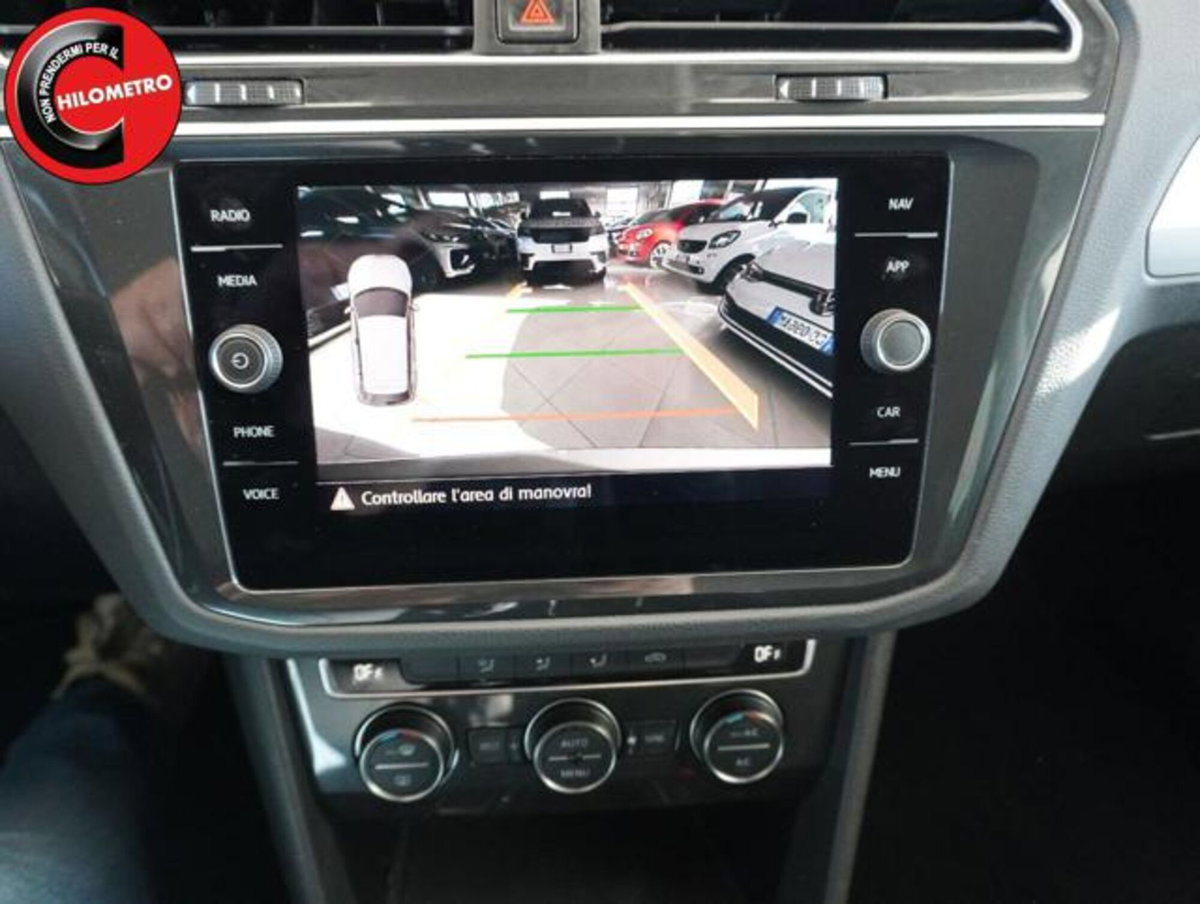 Volkswagen Tiguan 2.0 TDI SCR DSG Business BlueMotion Technology (16)