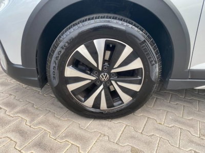 Volkswagen Taigo 1.0 TSI 110 CV DSG R-Line (10)