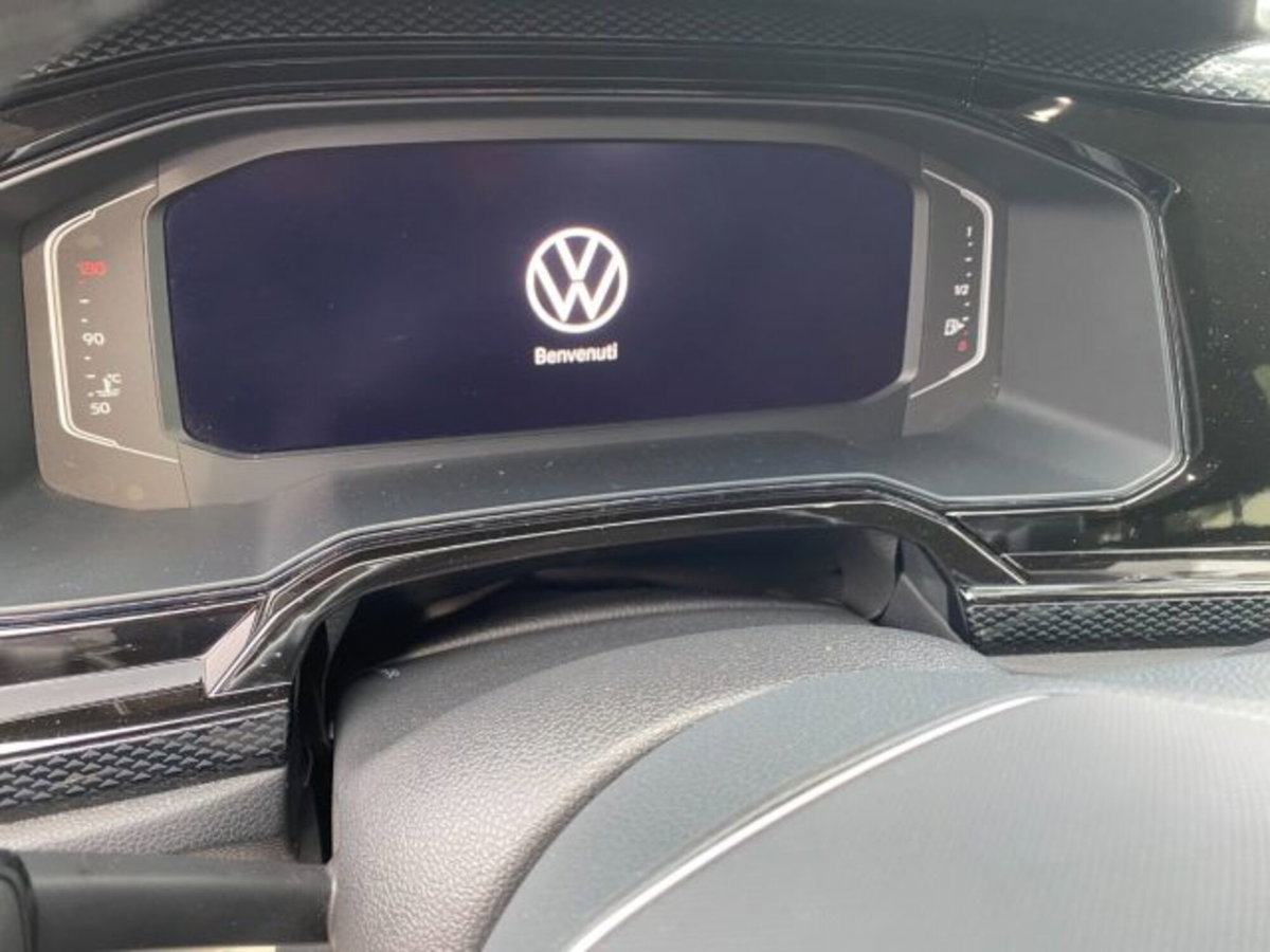 Volkswagen Taigo 1.0 TSI 110 CV DSG R-Line (19)