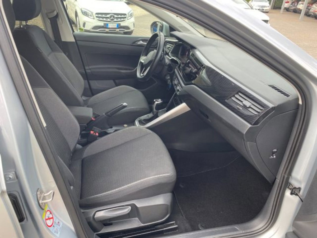 Volkswagen Taigo 1.0 TSI 110 CV DSG R-Line (8)