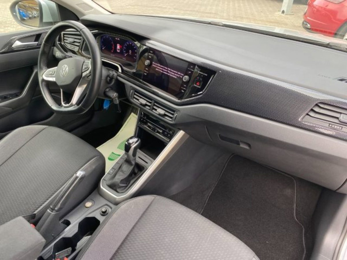 Volkswagen Taigo 1.0 TSI 110 CV DSG R-Line (9)
