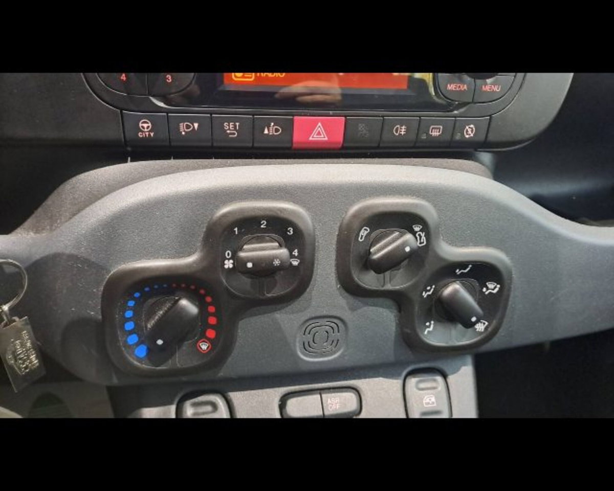 Fiat Panda 1.0 firefly hybrid s&s 70cv 5p.ti (10)