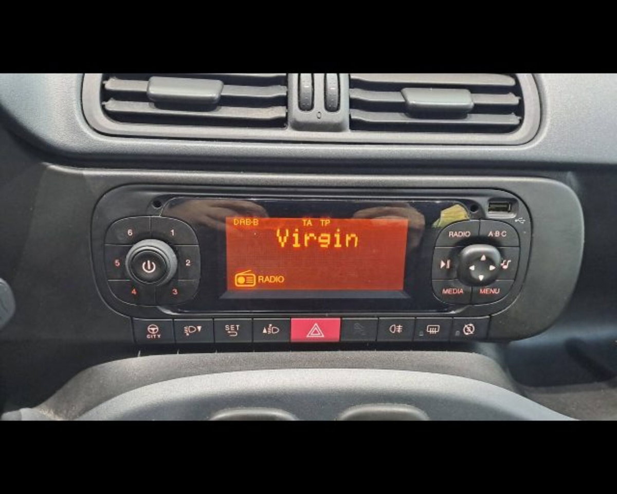 Fiat Panda 1.0 firefly hybrid s&s 70cv 5p.ti (9)