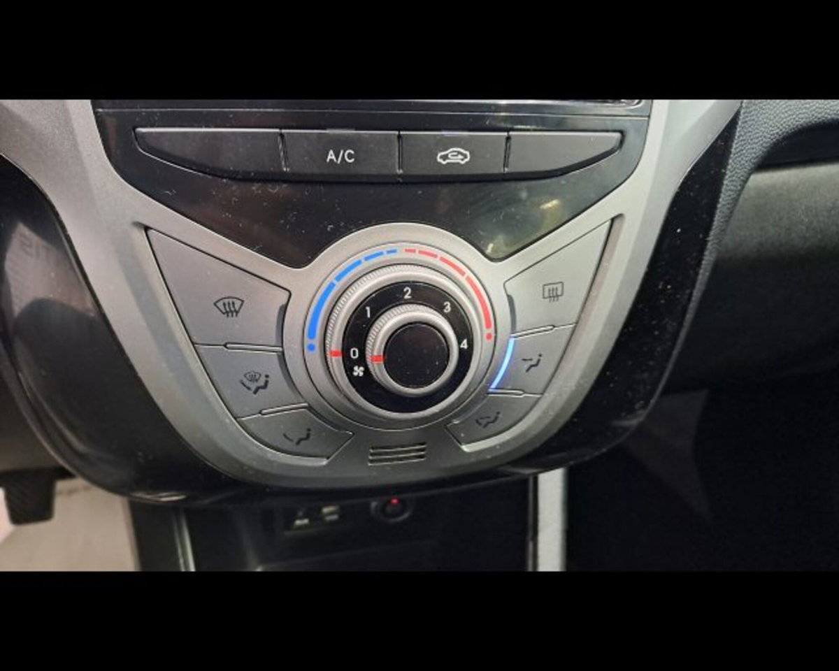 Hyundai ix20 1.4 90 CV Econext Comfort (11)