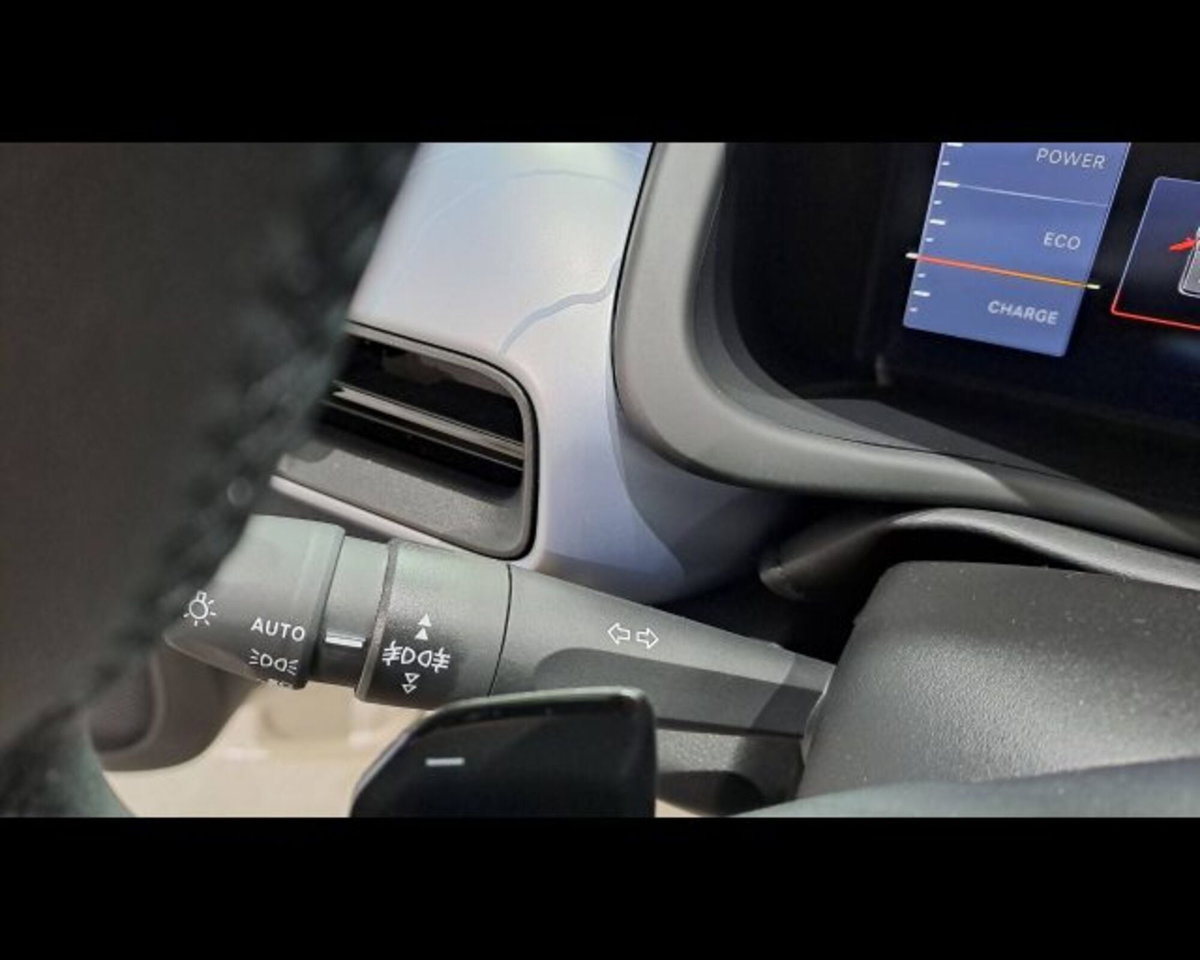 Jeep Avenger 1.2 turbo e-hybrid mhev The North Face 4xe 145cv edct6 (19)