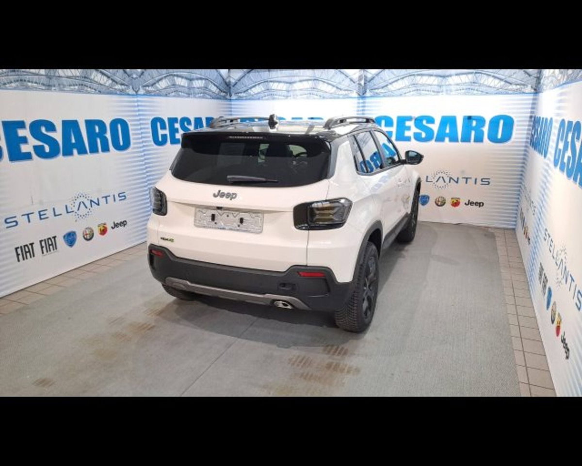 Jeep Avenger 1.2 turbo e-hybrid mhev The North Face 4xe 145cv edct6 (3)