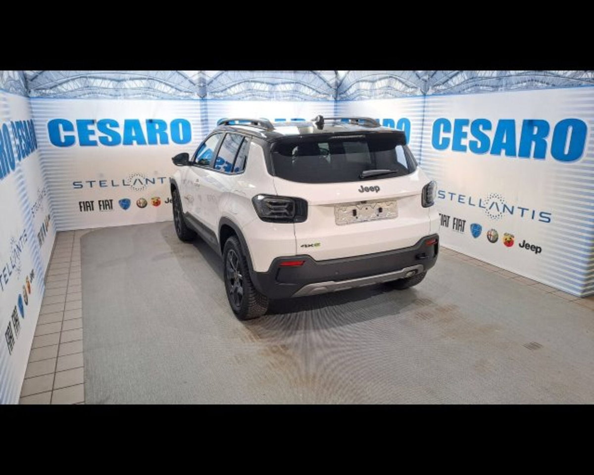 Jeep Avenger 1.2 turbo e-hybrid mhev The North Face 4xe 145cv edct6 (4)