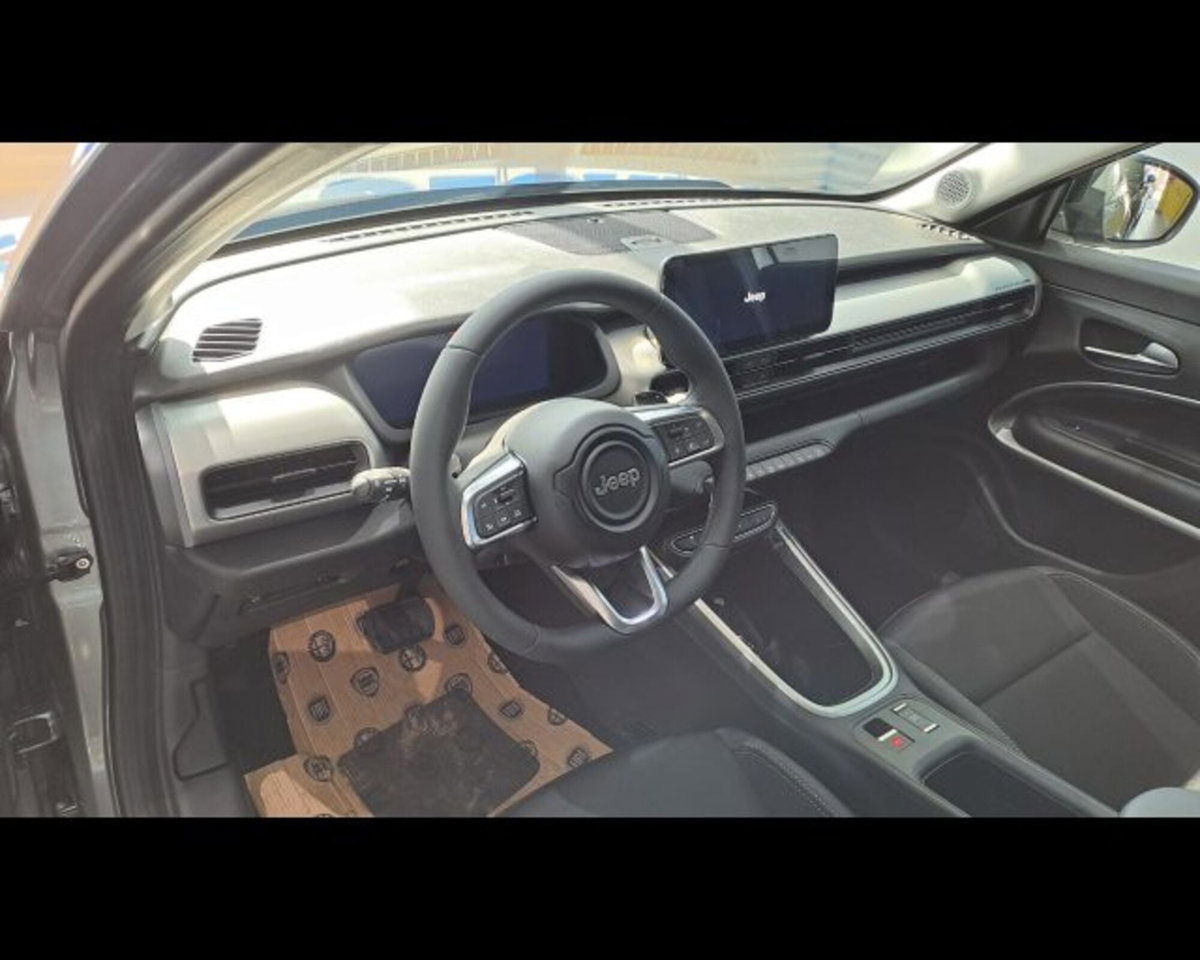 Jeep Avenger 1.2 turbo Summit fwd 100cv (6)