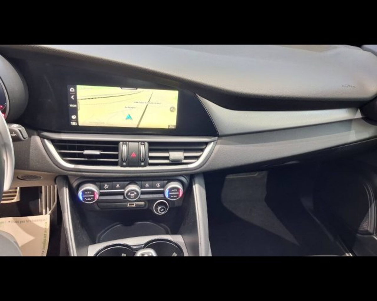 Alfa Romeo Giulia 2.0 t Sprint Q4 280cv auto (8)
