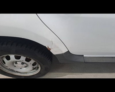Dacia Duster 1.5 dCi 110CV 4x2 Ambiance (14)