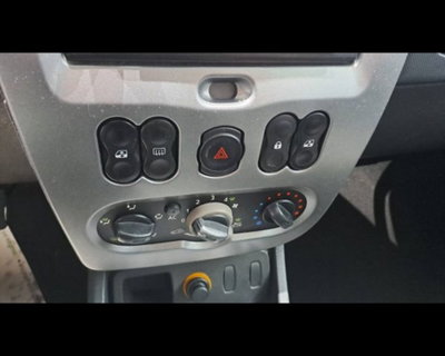 Dacia Duster 1.5 dCi 110CV 4x2 Ambiance (9)
