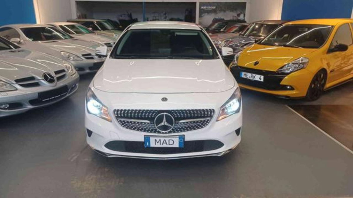Mercedes-Benz CLA Shooting Brake 180 Premium (2)