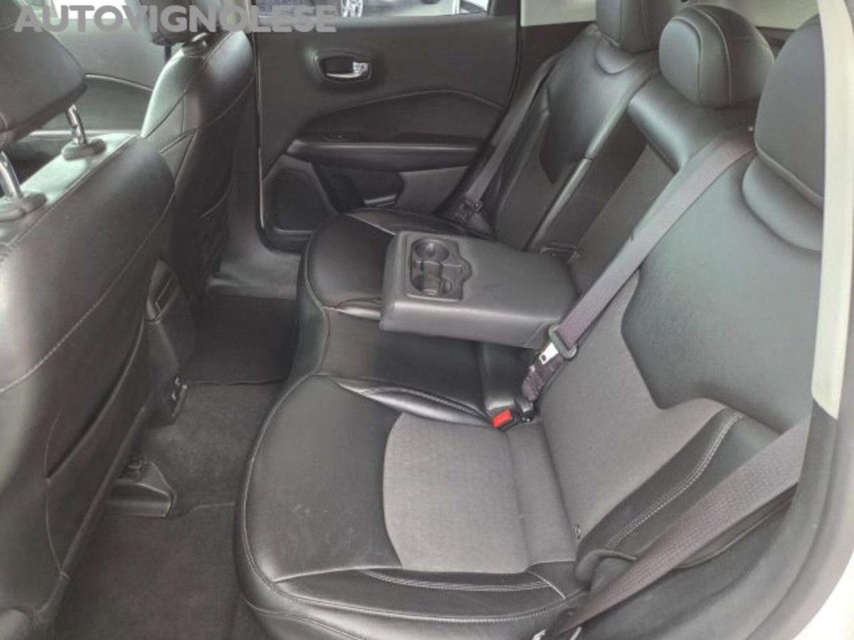 Jeep Compass 1.6 Multijet II 2WD Night Eagle (11)